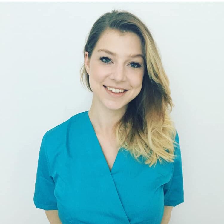 fogaszt-budapest-dr-Mohas-Eszter fogaszt-budapest-dr-Mohas-Eszter